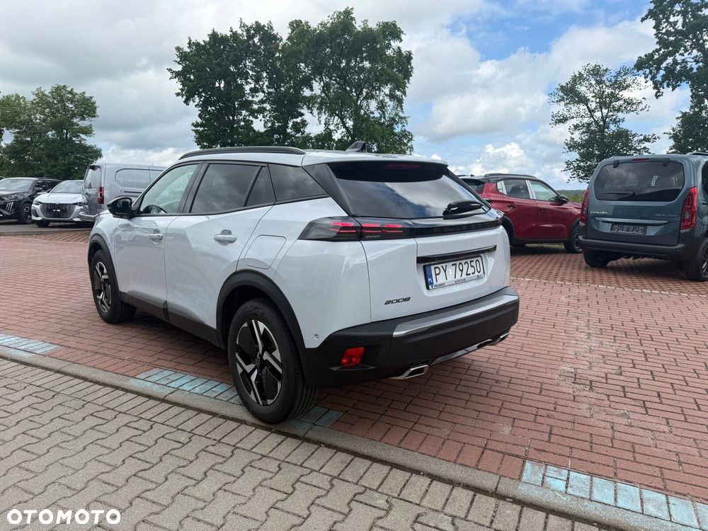 Peugeot 2008 1.2 PureTech Allure Pack S&S EAT8 - 6