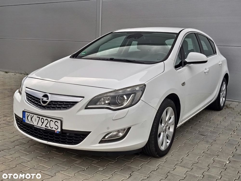 Opel Astra 1.4 Turbo Cosmo - 2