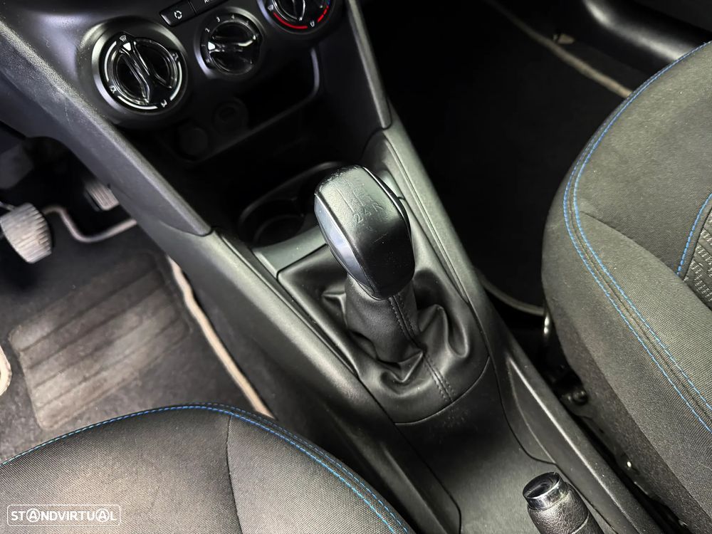 Peugeot 208 1.2 PureTech Style - 19