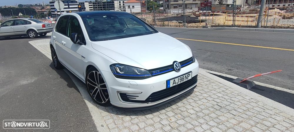 VW Golf - 2