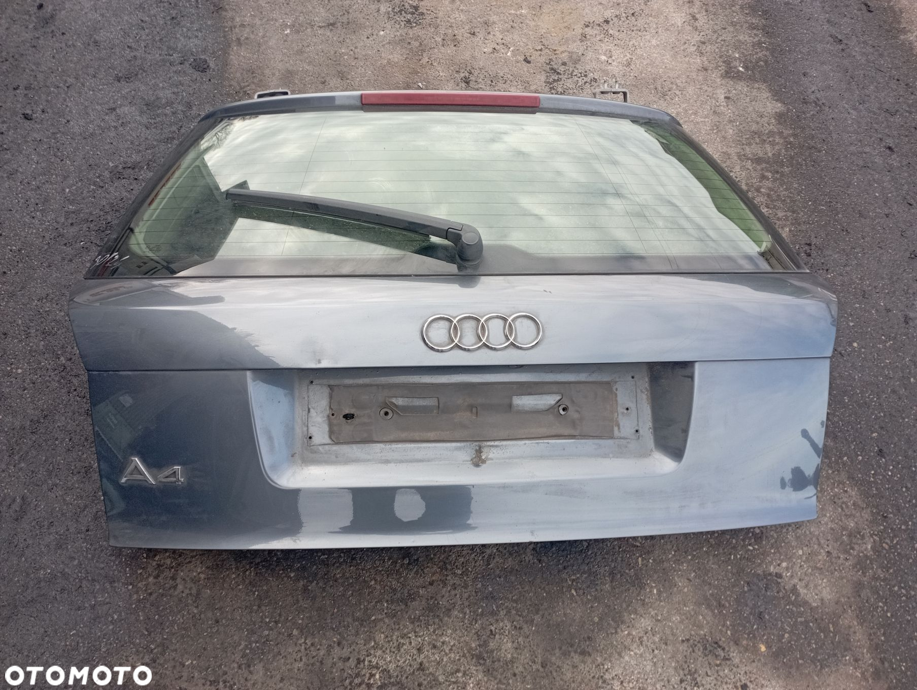 KLAPA BAGAŻNIKA KOMBI

 AUDI
 A4 B6 LX7Z - 3