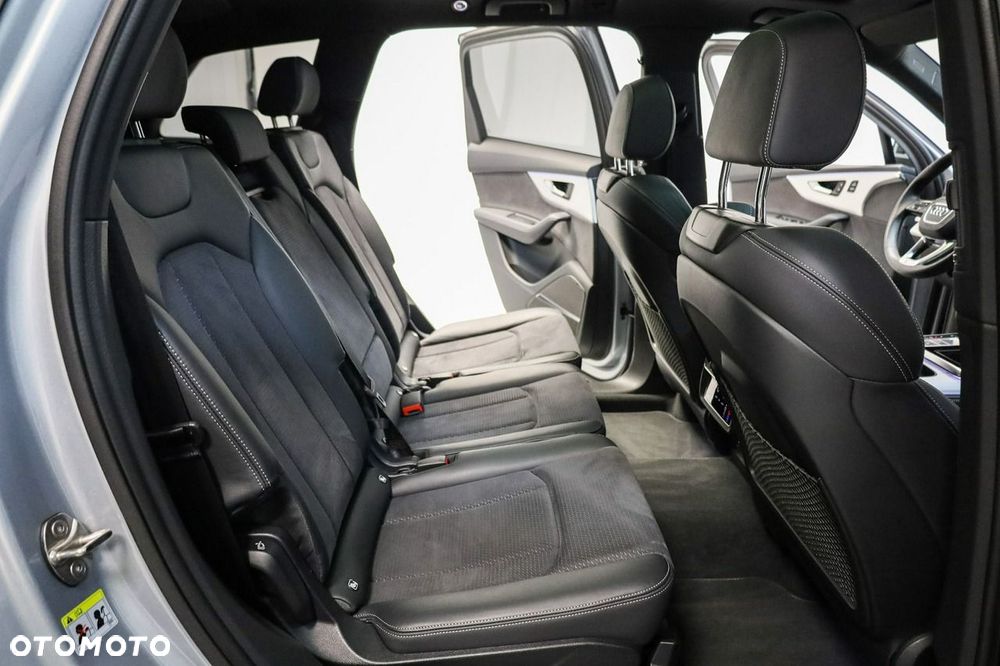 Audi Q7 - 32
