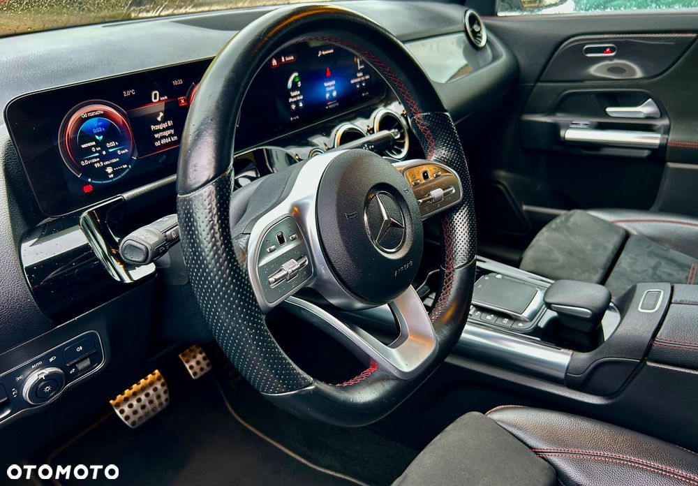 Mercedes-Benz GLA - 19