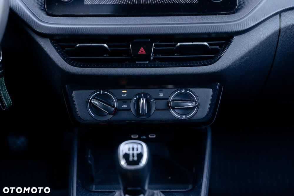 Skoda Fabia 1.0 Ambition - 17