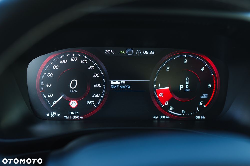 Volvo XC 40 D3 AWD Geartronic R-Design - 6