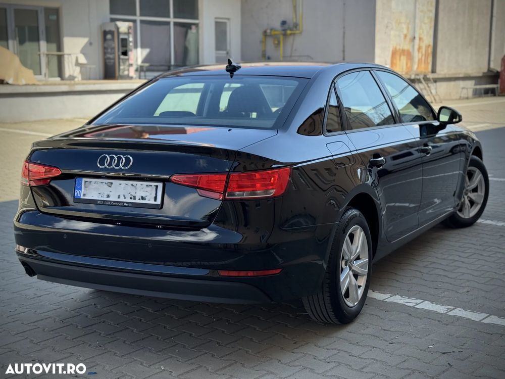Audi A4 35 TDI S tronic - 2