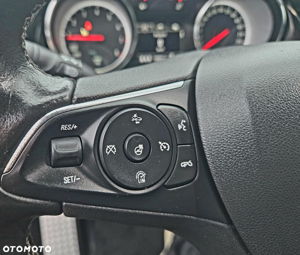 Opel Insignia 1.5 T Innovation S&S - 19