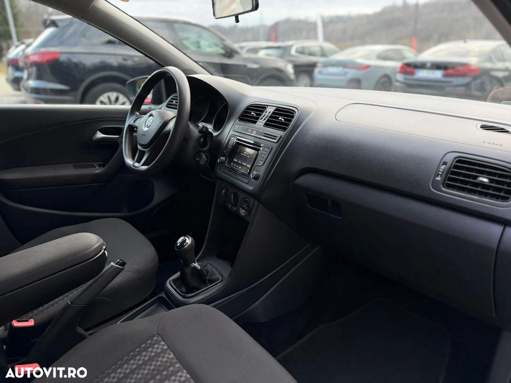 Volkswagen Polo - 13