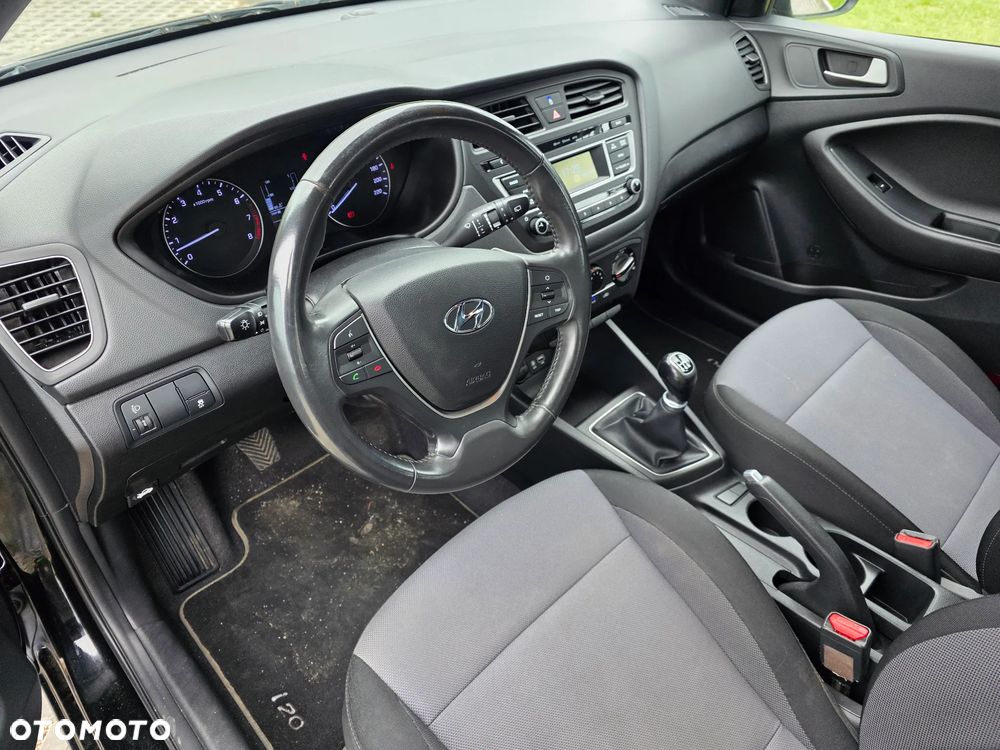 Hyundai i20 1.2 - 7