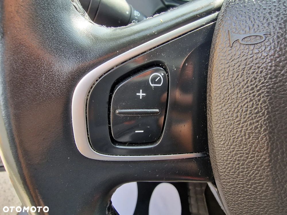 Renault Captur (ENERGY) dCi 90 EDC LIMITED - 13