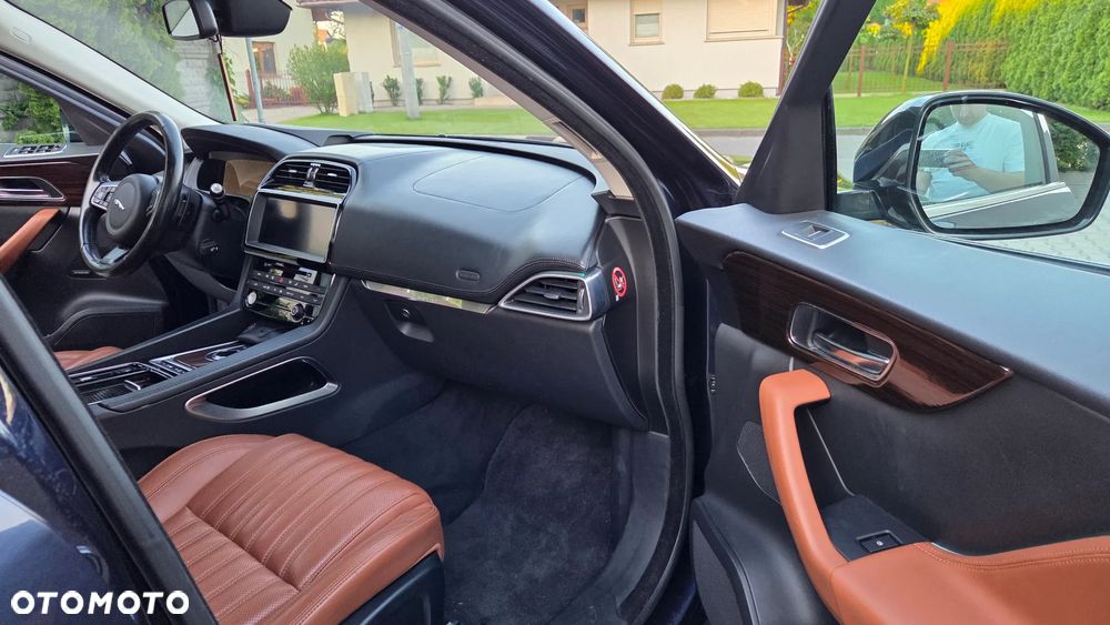 Jaguar F-Pace 3.0 TDV6 AWD Portfolio - 18