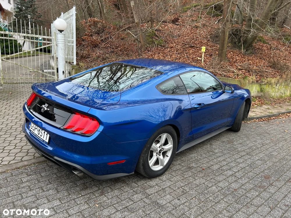 Ford Mustang - 7