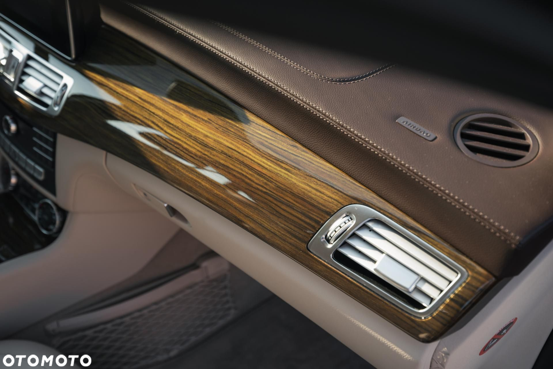 Mercedes-Benz CLS - 40