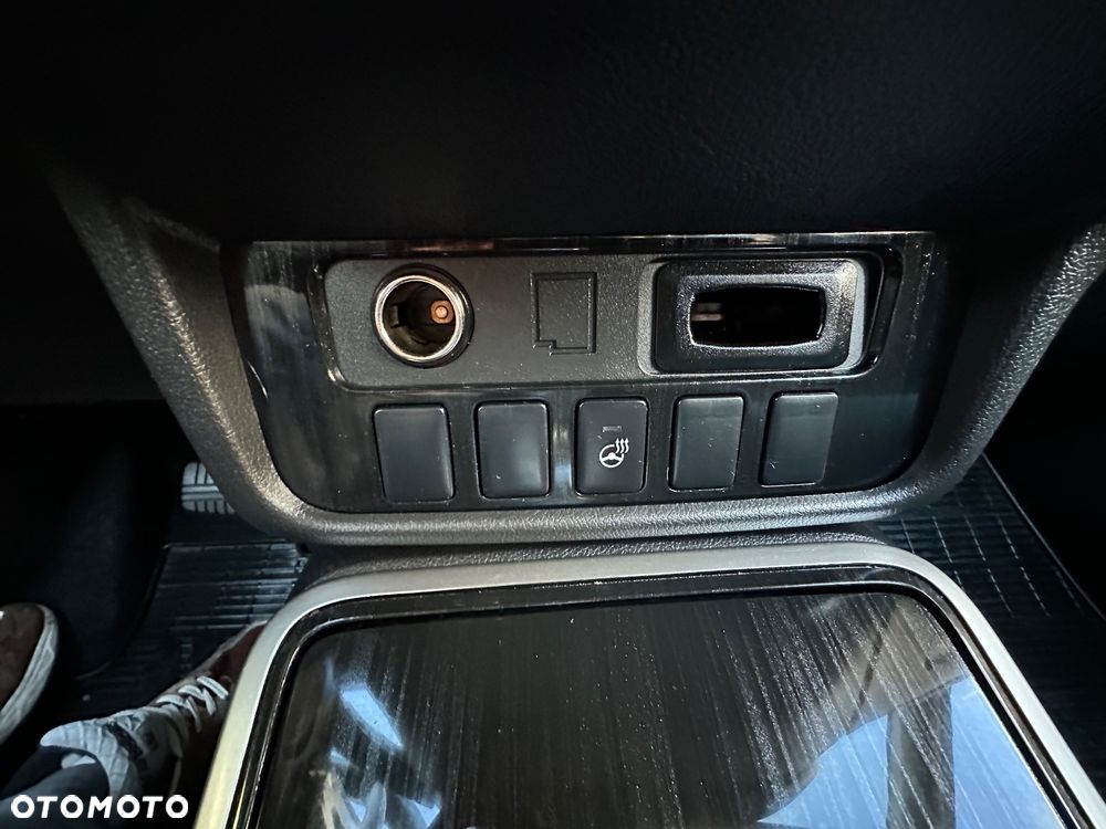 Mitsubishi Outlander - 31