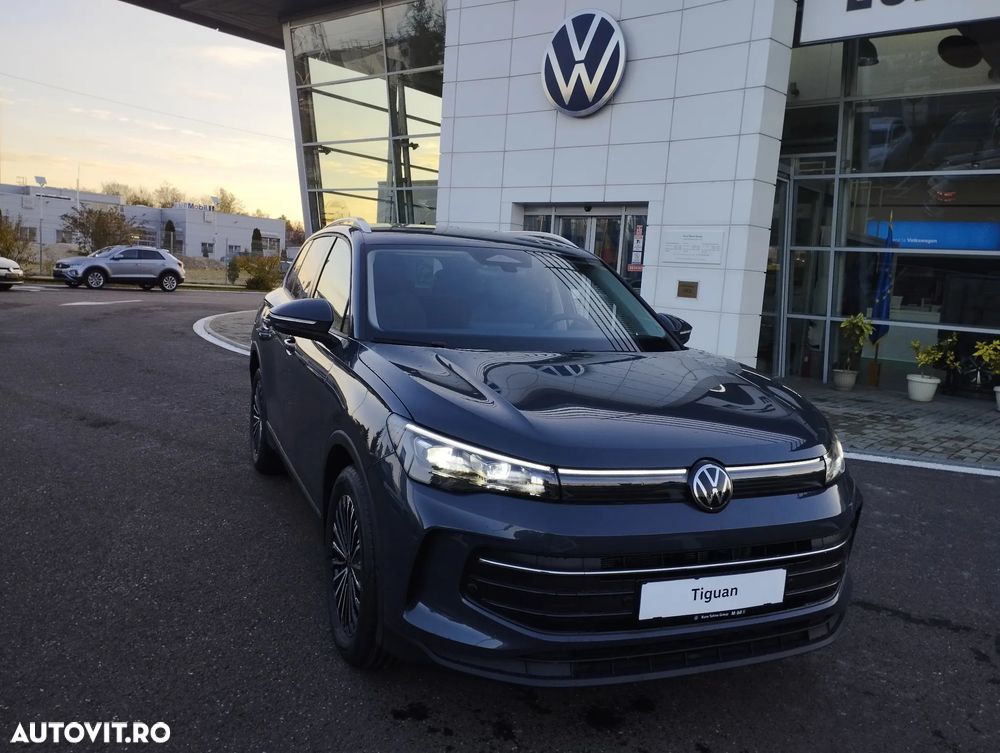 Volkswagen Tiguan - 2
