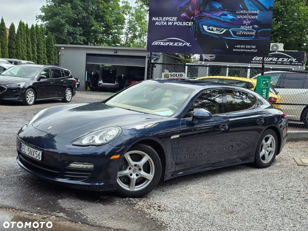 Porsche Panamera 4 PDK Platinum Edition - 3
