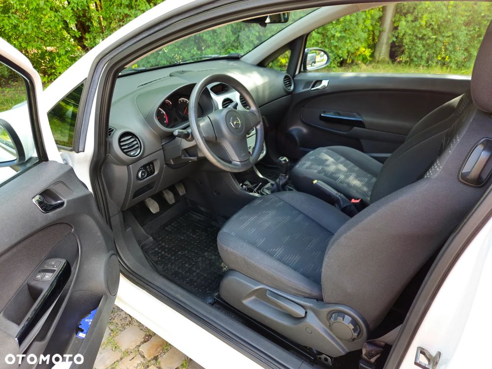 Opel Corsa - 8
