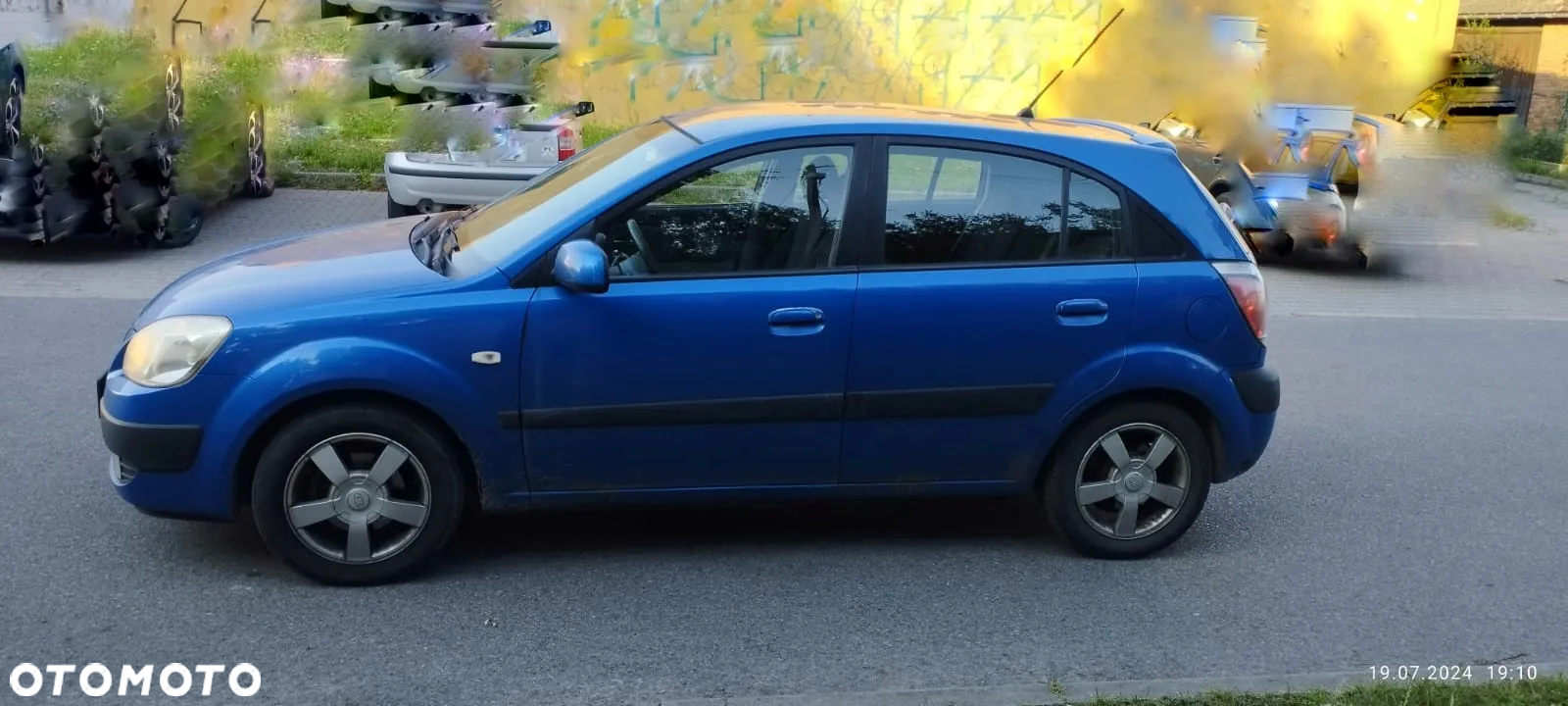 Kia Rio - 3