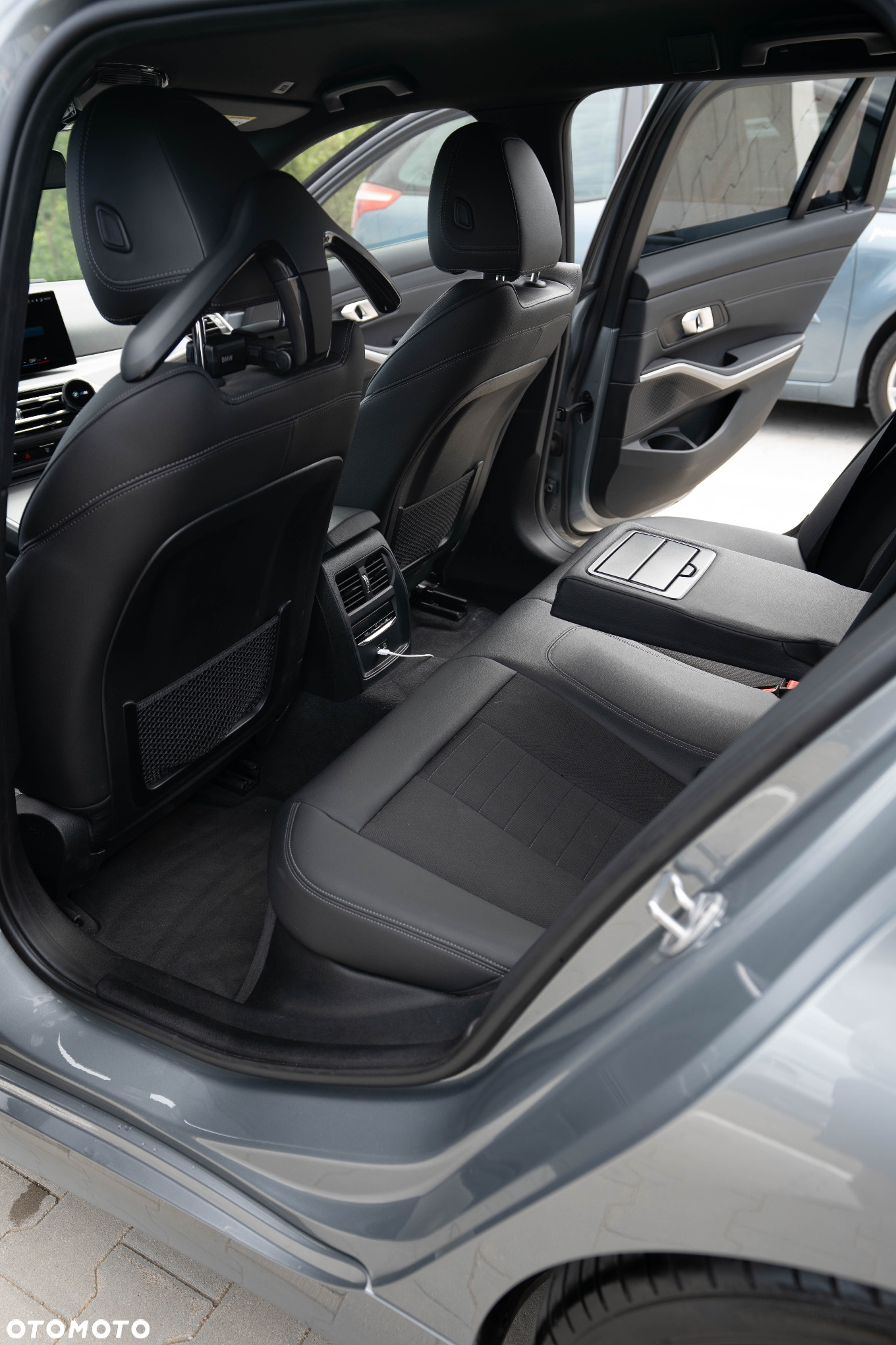 BMW Seria 3 318i M Sport - 13