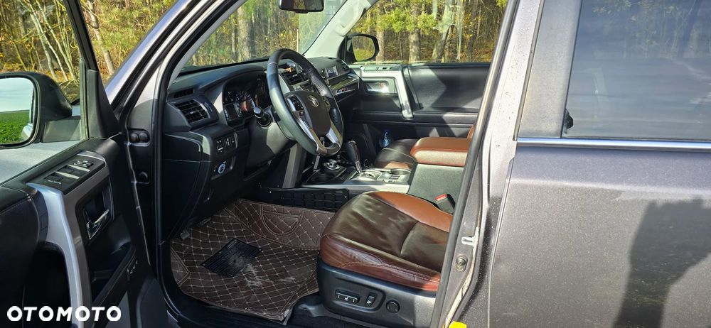 Toyota 4-Runner - 12