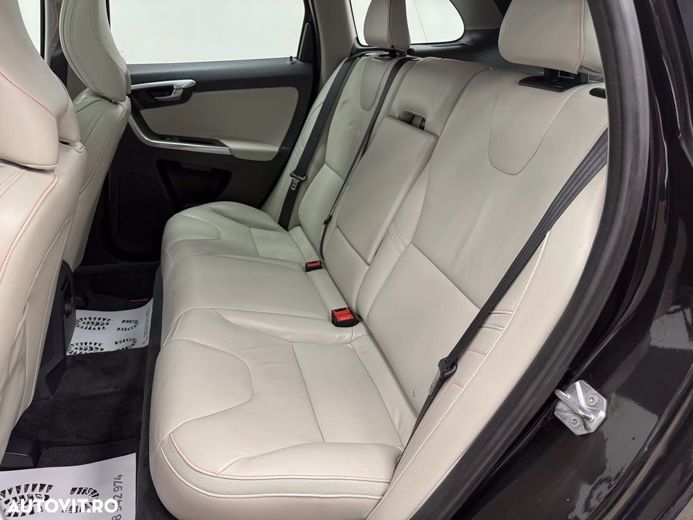 Volvo XC 60 D3 Ocean Race - 22