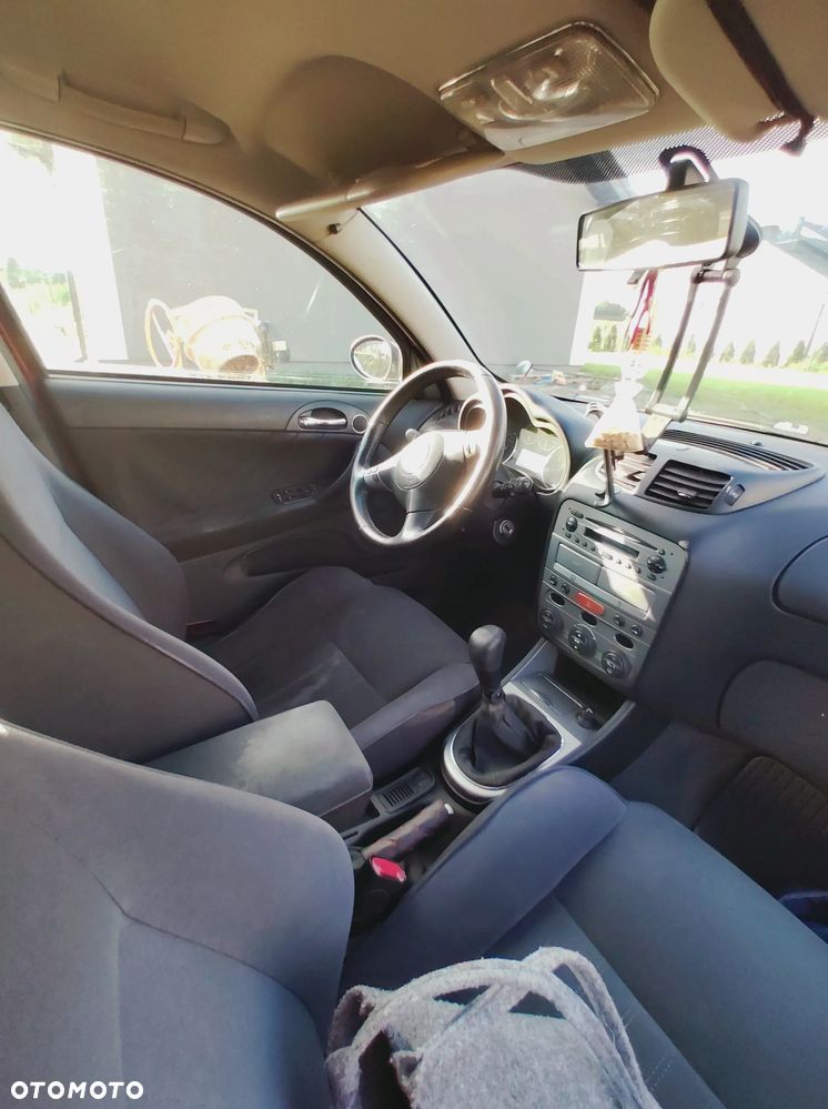Alfa Romeo 147 1.6 Twin Spark Distinctive - 7