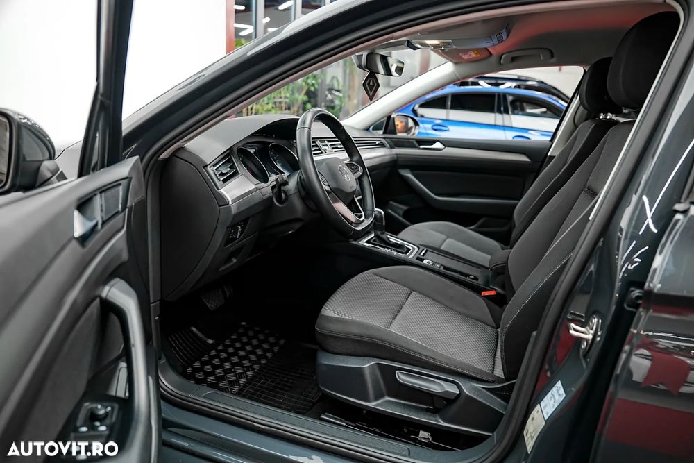 Volkswagen Passat 2.0 TDI DSG Trendline - 4