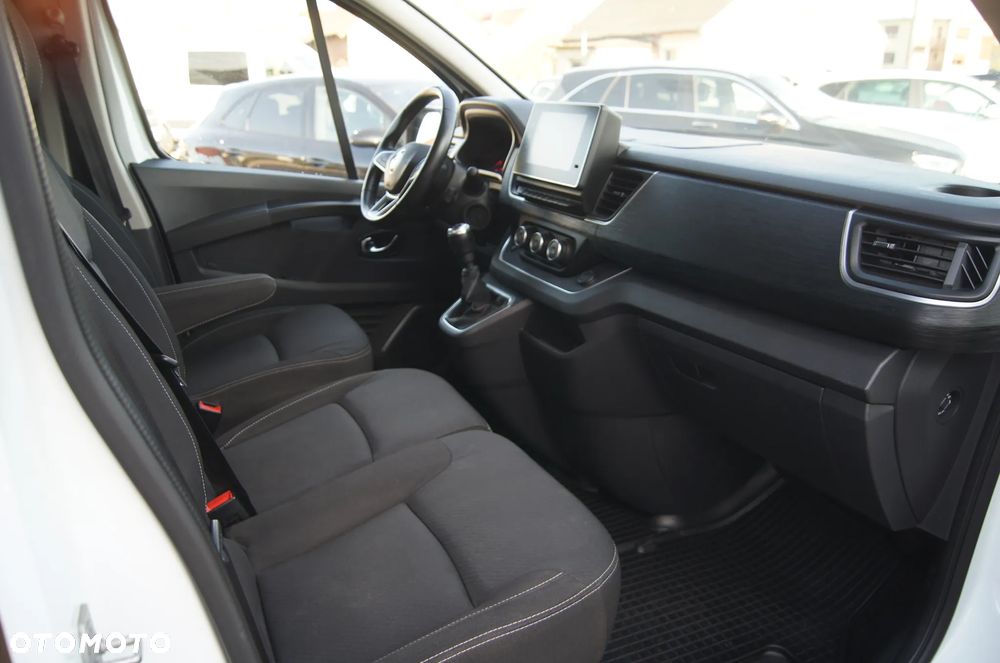 Renault Trafic - 21