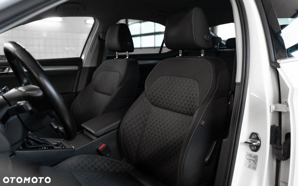 Skoda Superb 2.0 TDI SCR Ambition DSG - 29