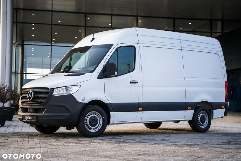 Mercedes-Benz Sprinter - 1