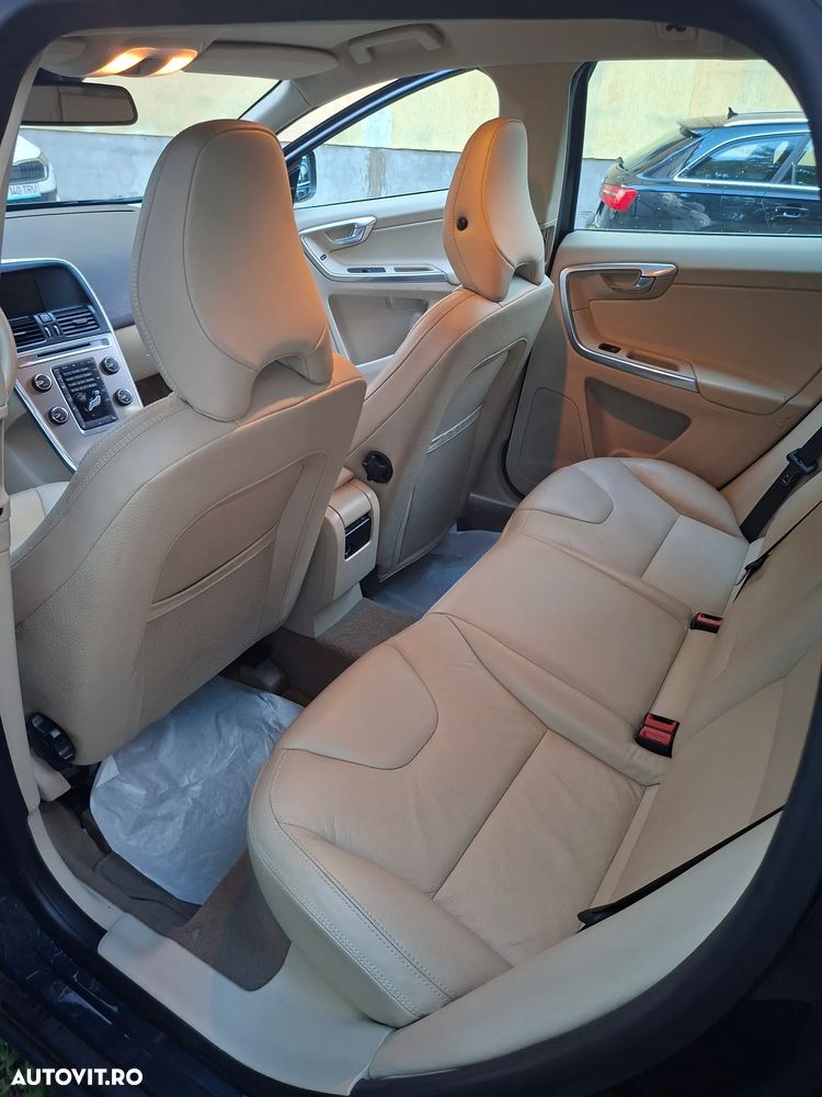 Volvo XC 60 D4 Summum - 13
