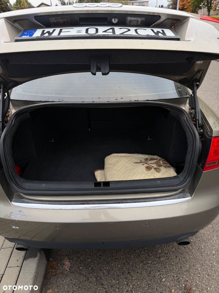 Audi A4 Limousine - 11
