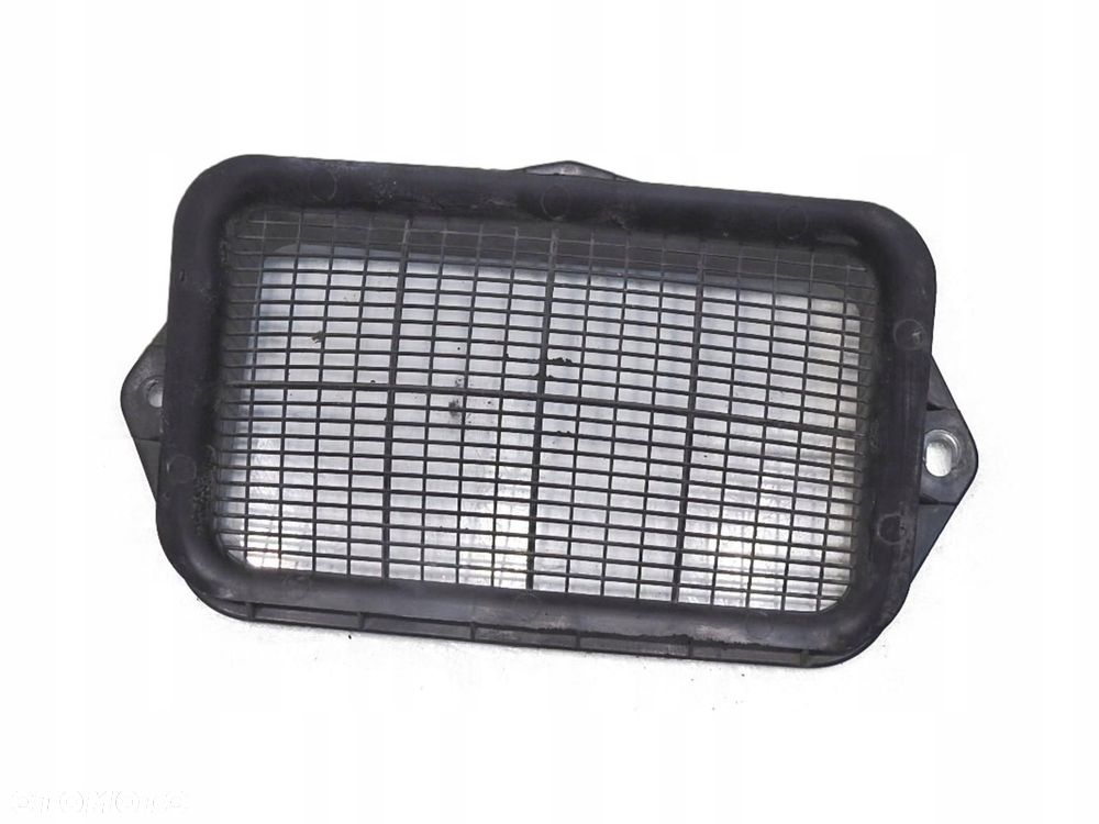 KRATKA WLOT POWIETRZA PRAWA VW GOLF V 1K0815479B - 1