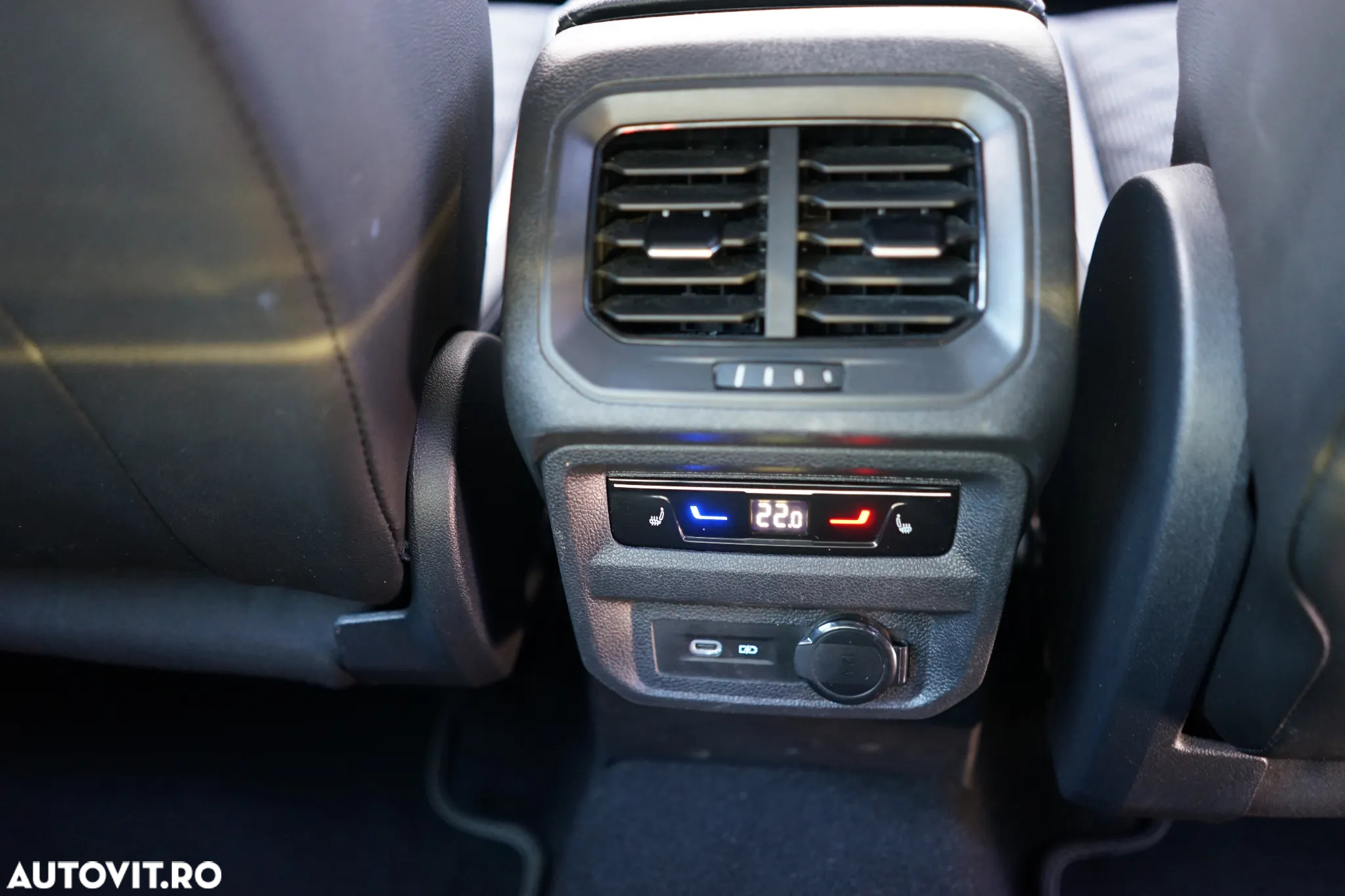 Volkswagen Tiguan - 30