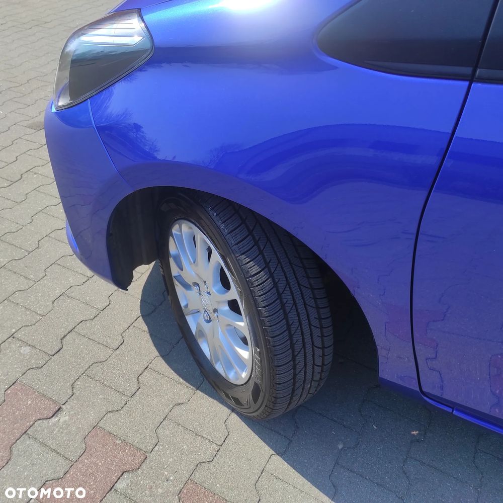 Toyota Yaris 1.5 Premium - 6