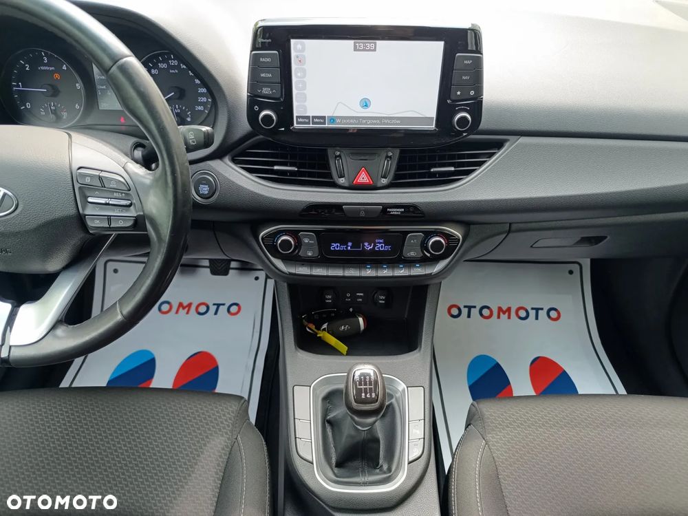 Hyundai i30 blue Kombi 1.6 CRDi Style - 31