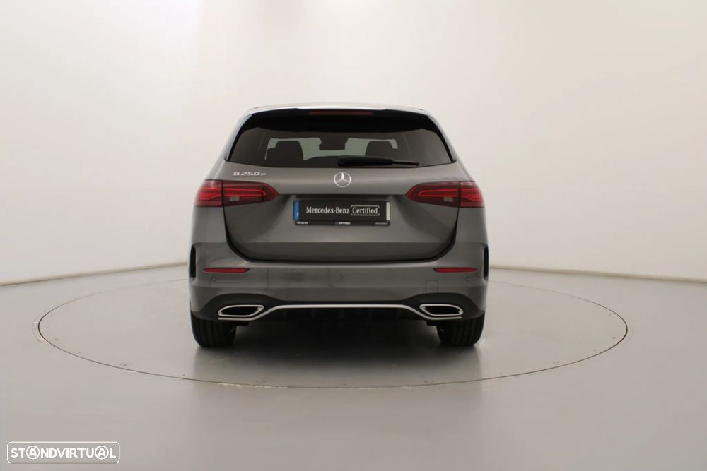 Mercedes-Benz B 250 e AMG Line - 8