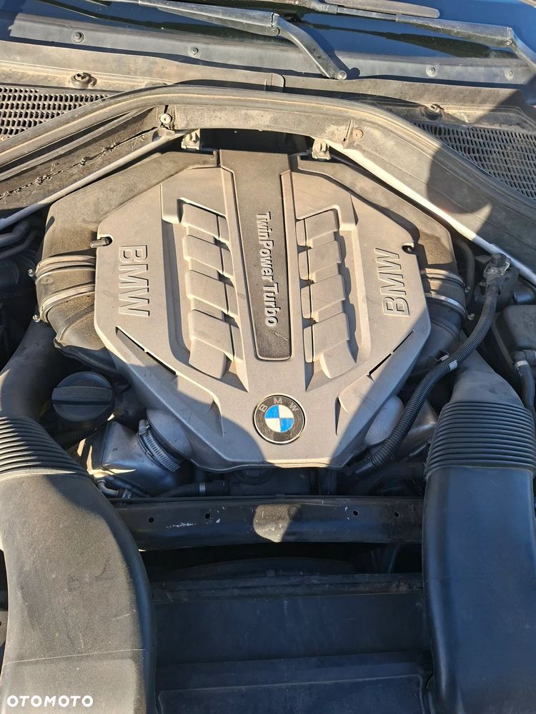 BMW X6M - 14