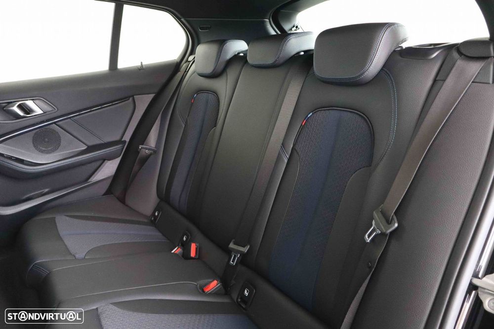 BMW 116 d Pack Desportivo M - 50
