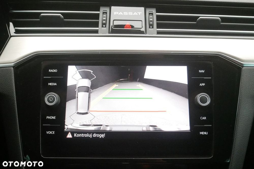 Volkswagen Passat Variant 2.0 TSI Elegance DSG - 21