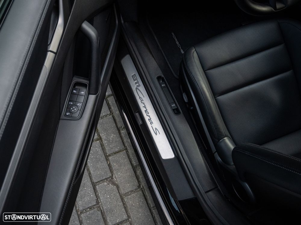Porsche 911 (992) Carrera S PDK - 34