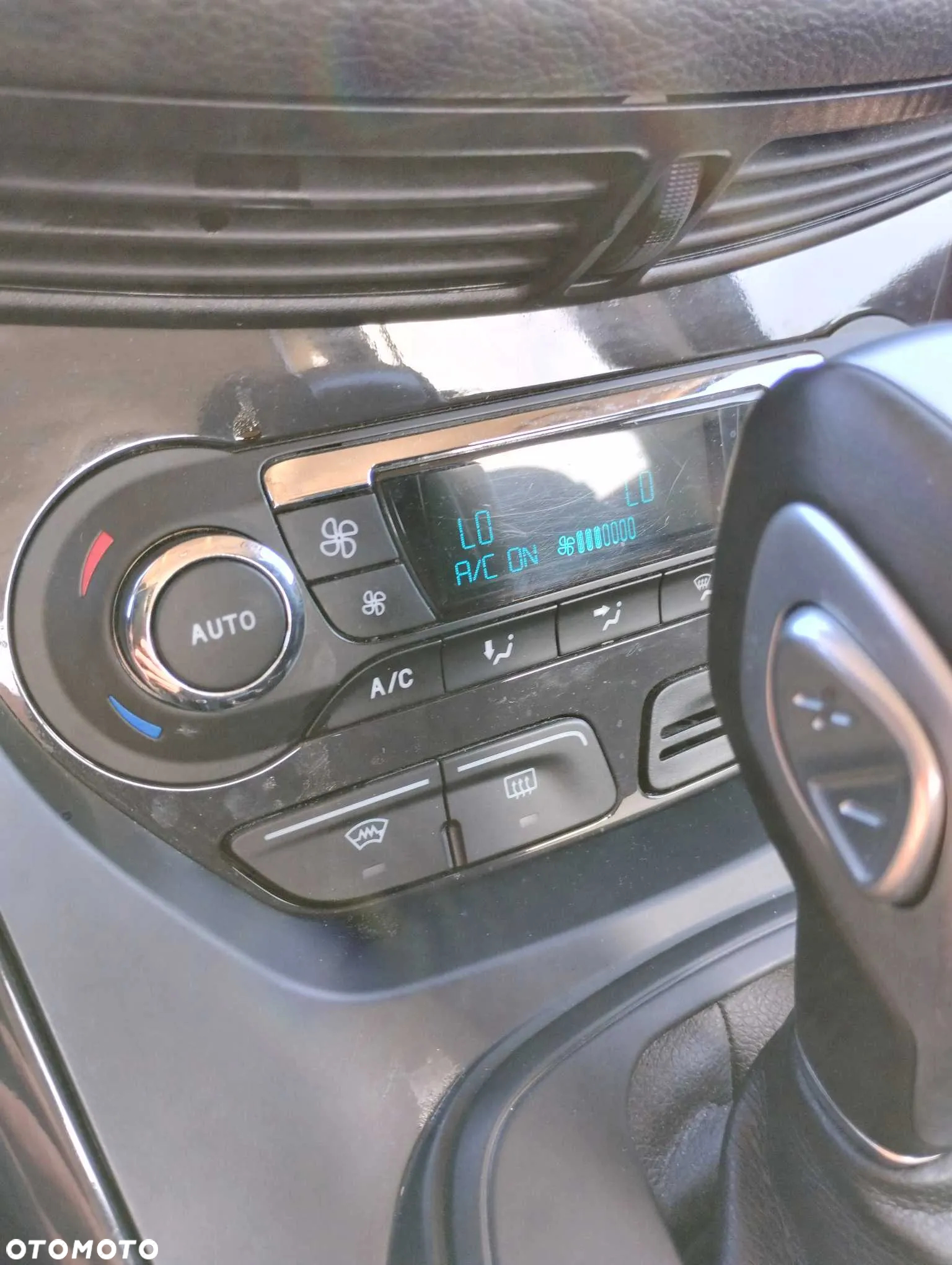 Ford Kuga 2.0 TDCi 4x4 Titanium - 8