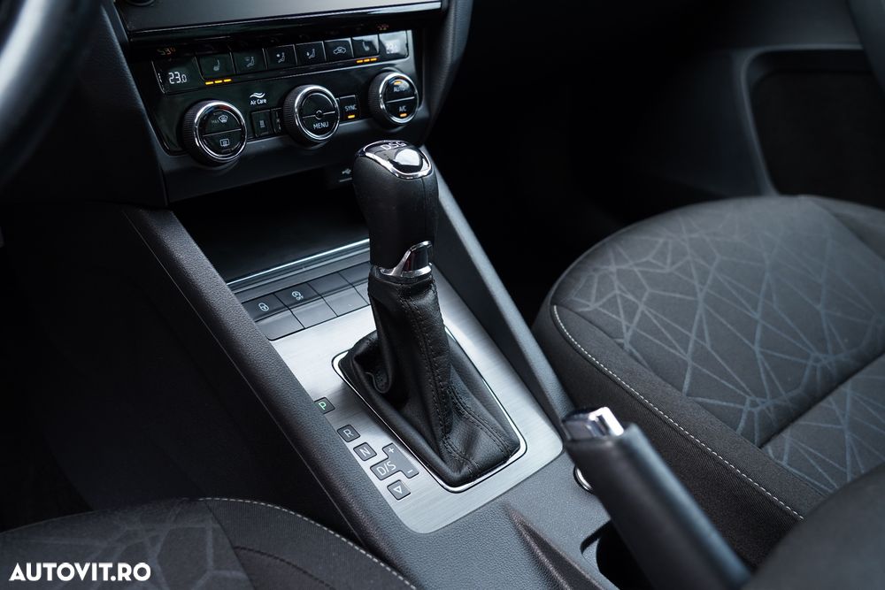 Skoda Octavia 2.0 TDI DSG Clever - 13