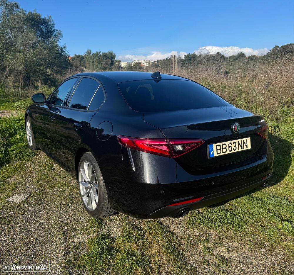 Alfa Romeo Giulia 2.2 D Sprint AT8 - 8