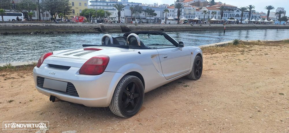 Toyota MR2 Roadster - 4