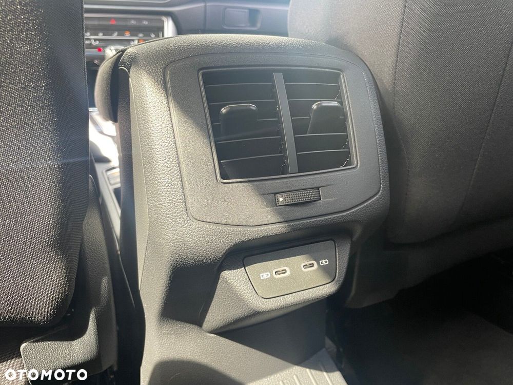 Volkswagen T-Roc 1.5 TSI Life Plus DSG - 28