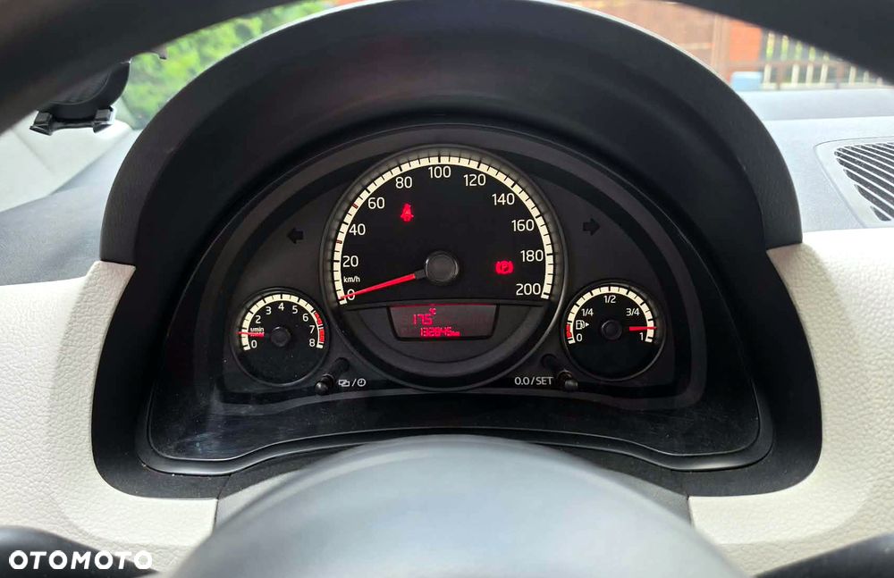 Volkswagen up! 1.0 move - 13