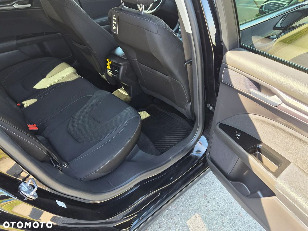 Ford Mondeo 2.0 TDCi Titanium - 28