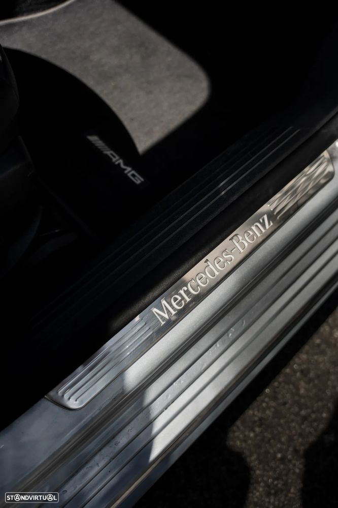 Mercedes-Benz A 250 e 8G-DCT AMG Line - 30