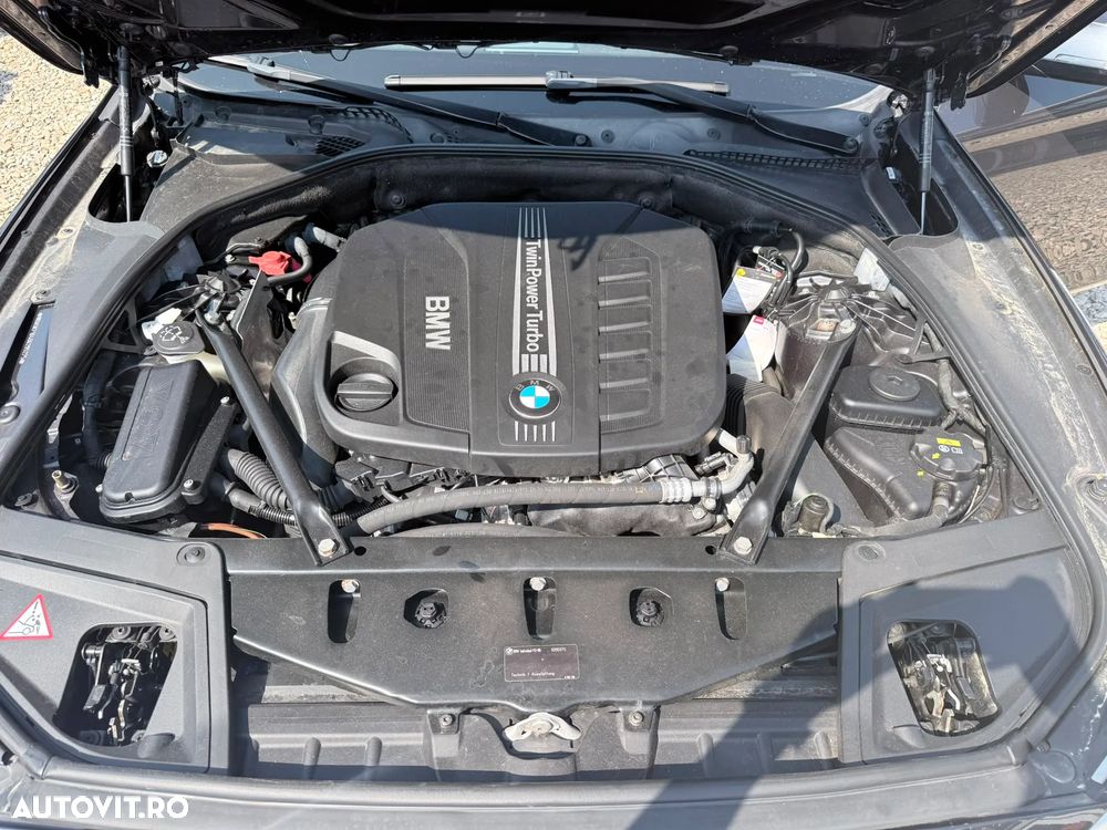 BMW Seria 5 535d xDrive AT - 35